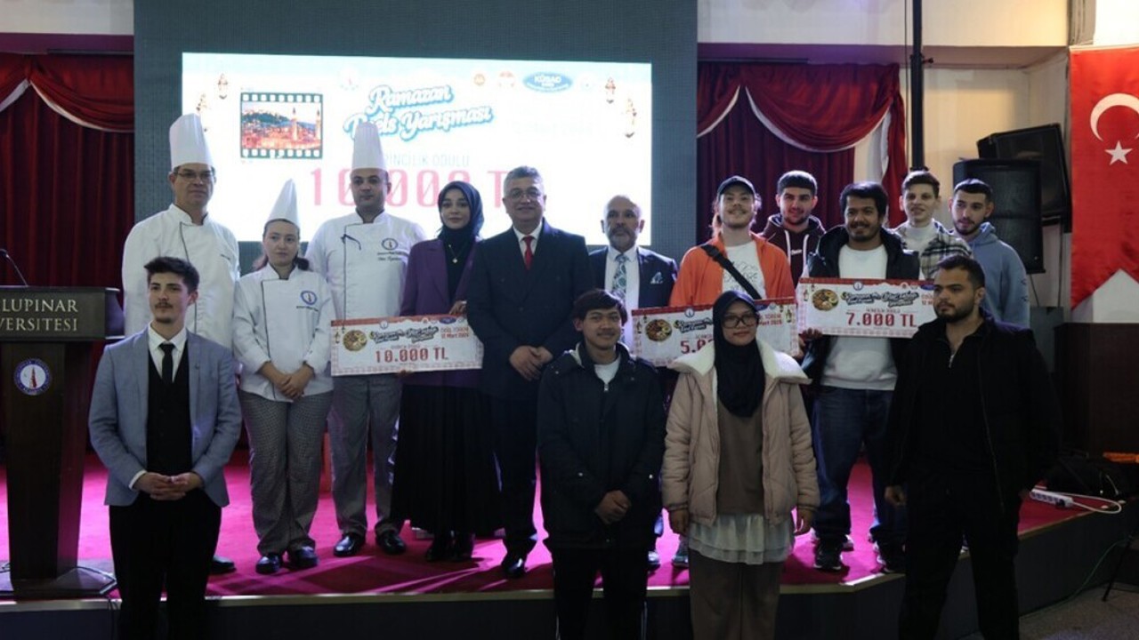 DPÜ’de Ramazan yarışmalarında dereceye girenler ödüllerini aldı
