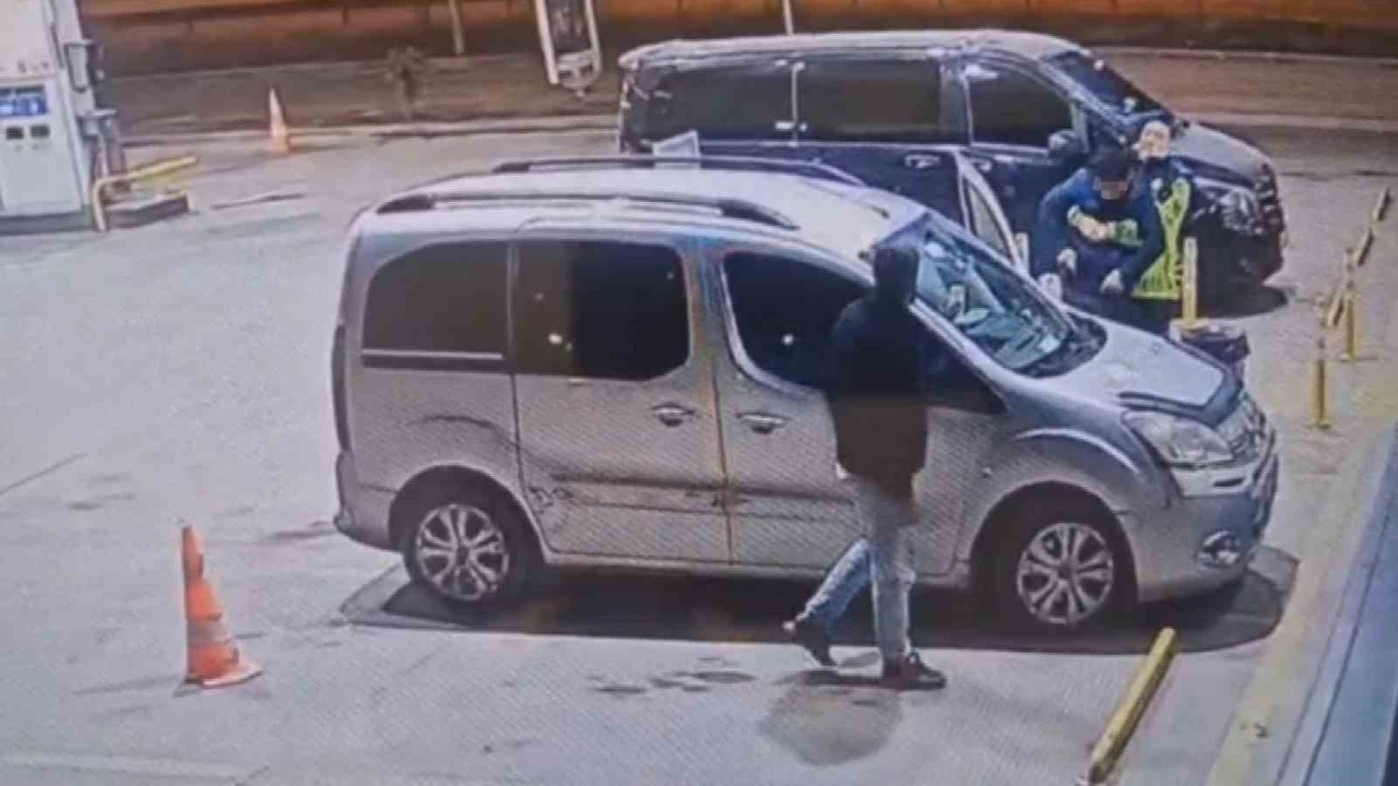 Jandarmanın heimlich manevrası hayat kurtardı
