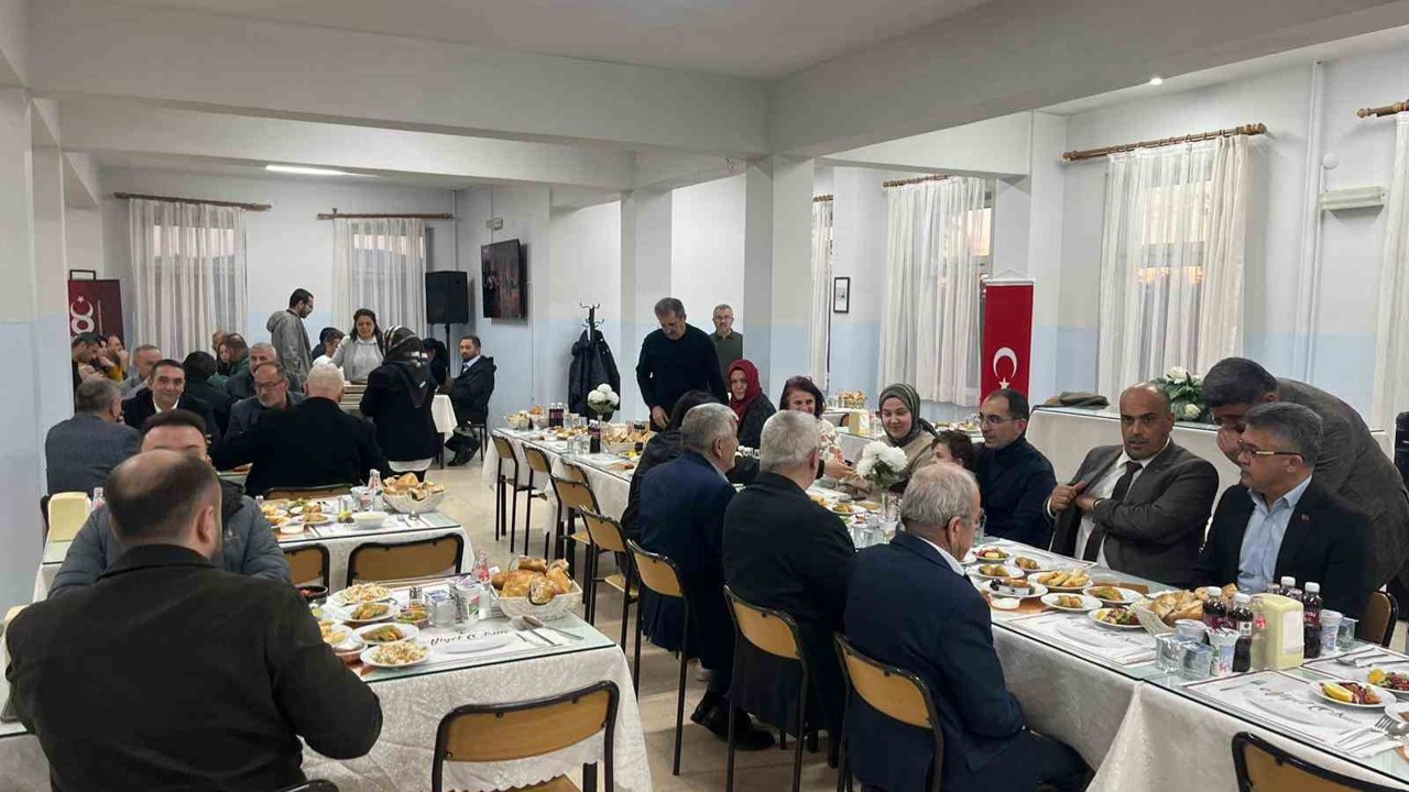 Tavşanlı’da Sanayici ve Eğitimciler "Hamilik" iftarında buluştu
