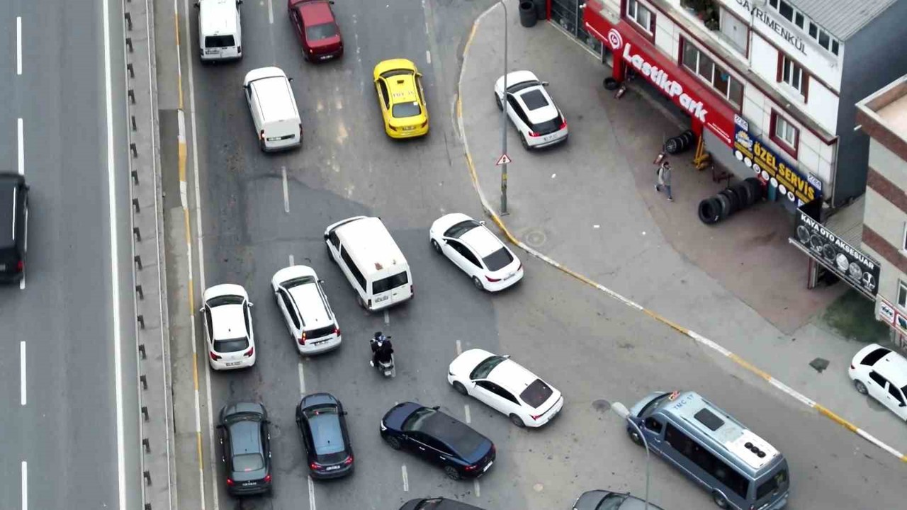 Yolu bırakıp kaldırımdan gittiler: Dron denetiminde ceza yağdı
