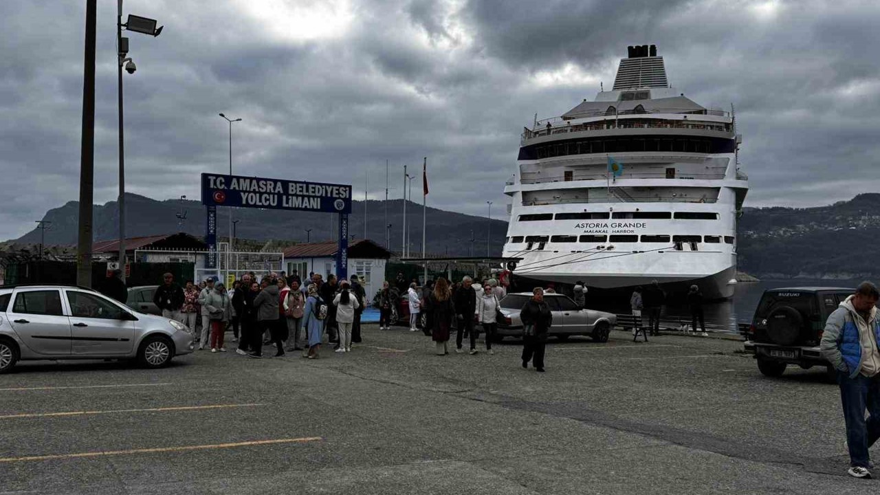 Yeni yılın ilk Rus turistleri Amasra’da
