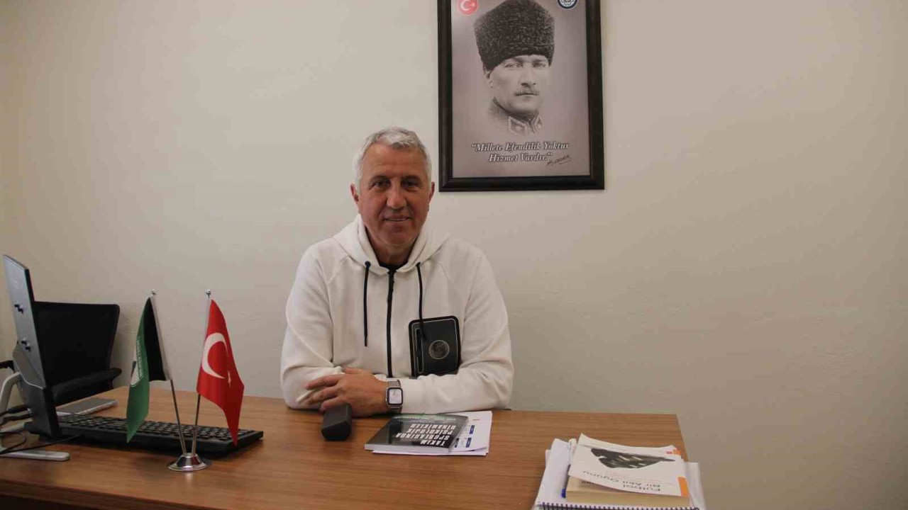 Muğlaspor Teknik Direktörü Durmuş: "Tarihi yürüyüşü taraftarımızla beraber mutlu sonla bitireceğiz"
