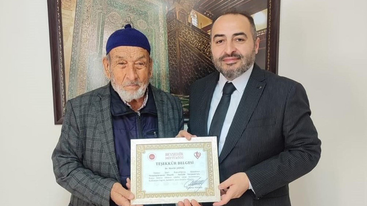 Beyşehirli 84 yaşındaki hafız Konya ikincisi oldu
