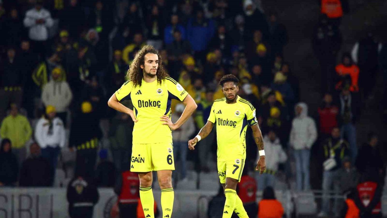 Fenerbahçe, ligde 4 haftada 7 puan kaybetti
