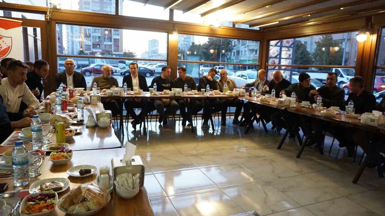 TFSKD Kayseri Şubesi iftarda bir araya geldi
