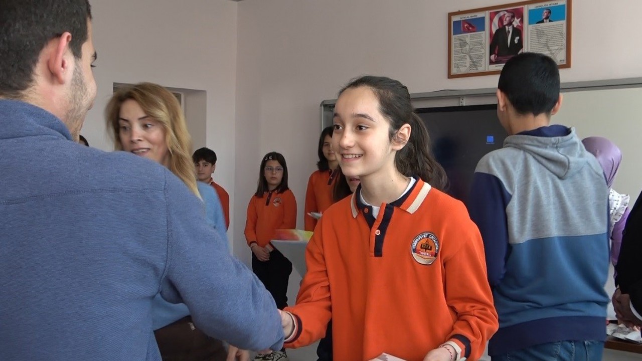 Tunceli’de akran dayanışması
