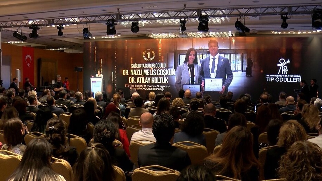 Güven Hastanesi’nden Tıp Bayramı’nda ödül töreni
