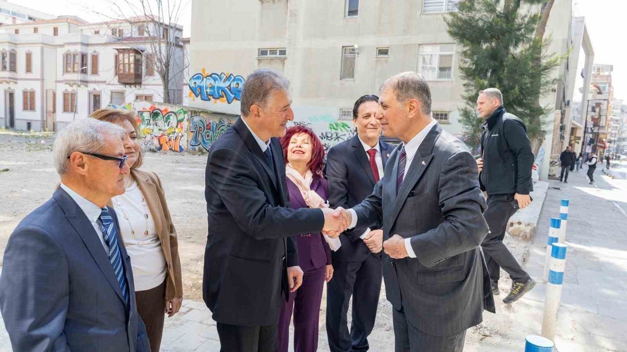 Cemil Tugay’dan sağlık emekçilerine teşekkür
