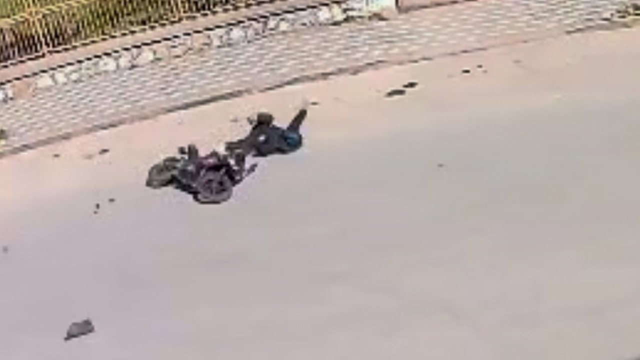 Motosiklet sürücüsü ölümden döndü
