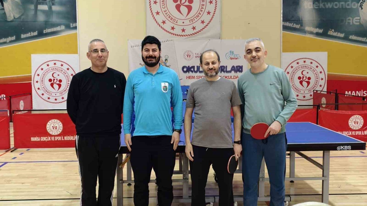 Masa tenisi turnuvasında birincilik Merkezefendi’nin
