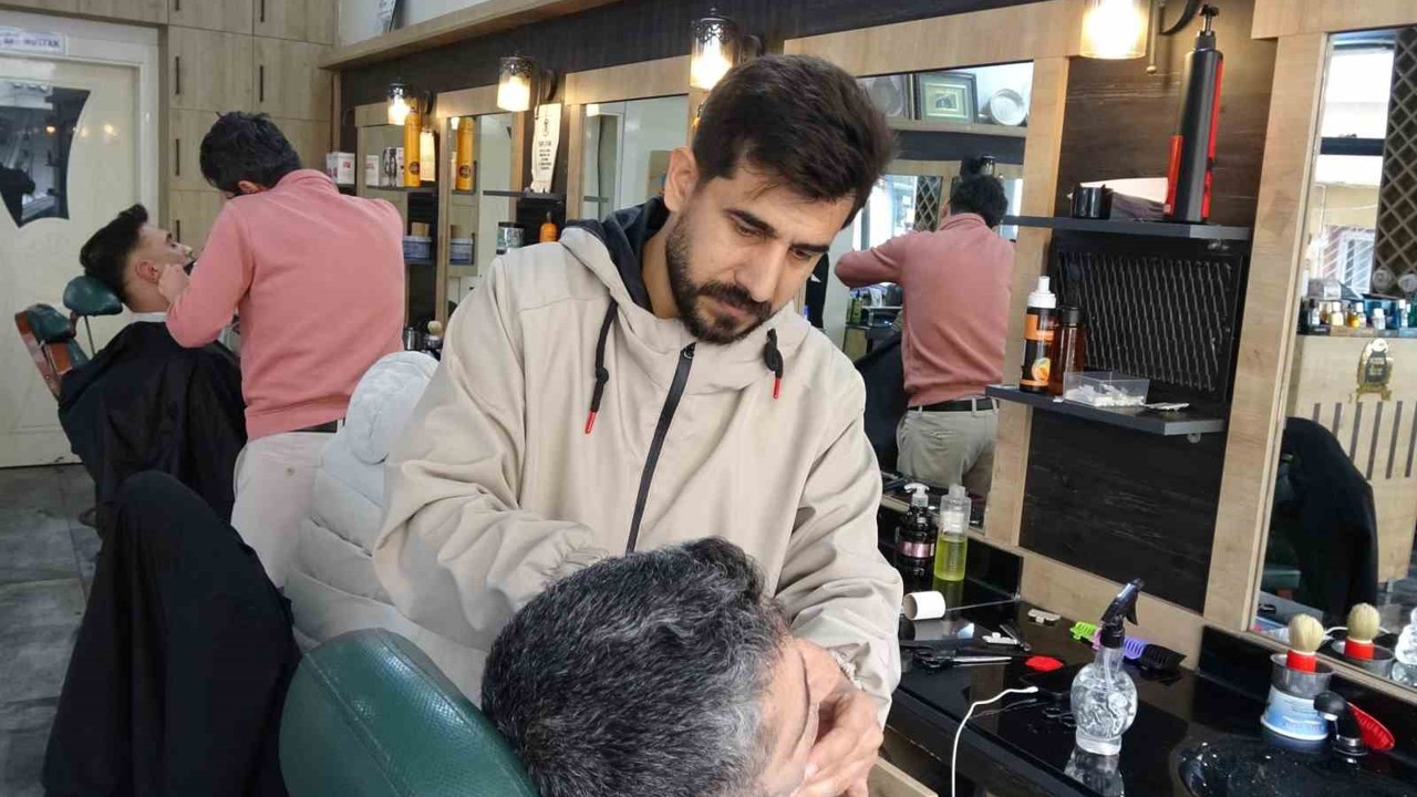 Bayram tıraşı mesaisi başladı
