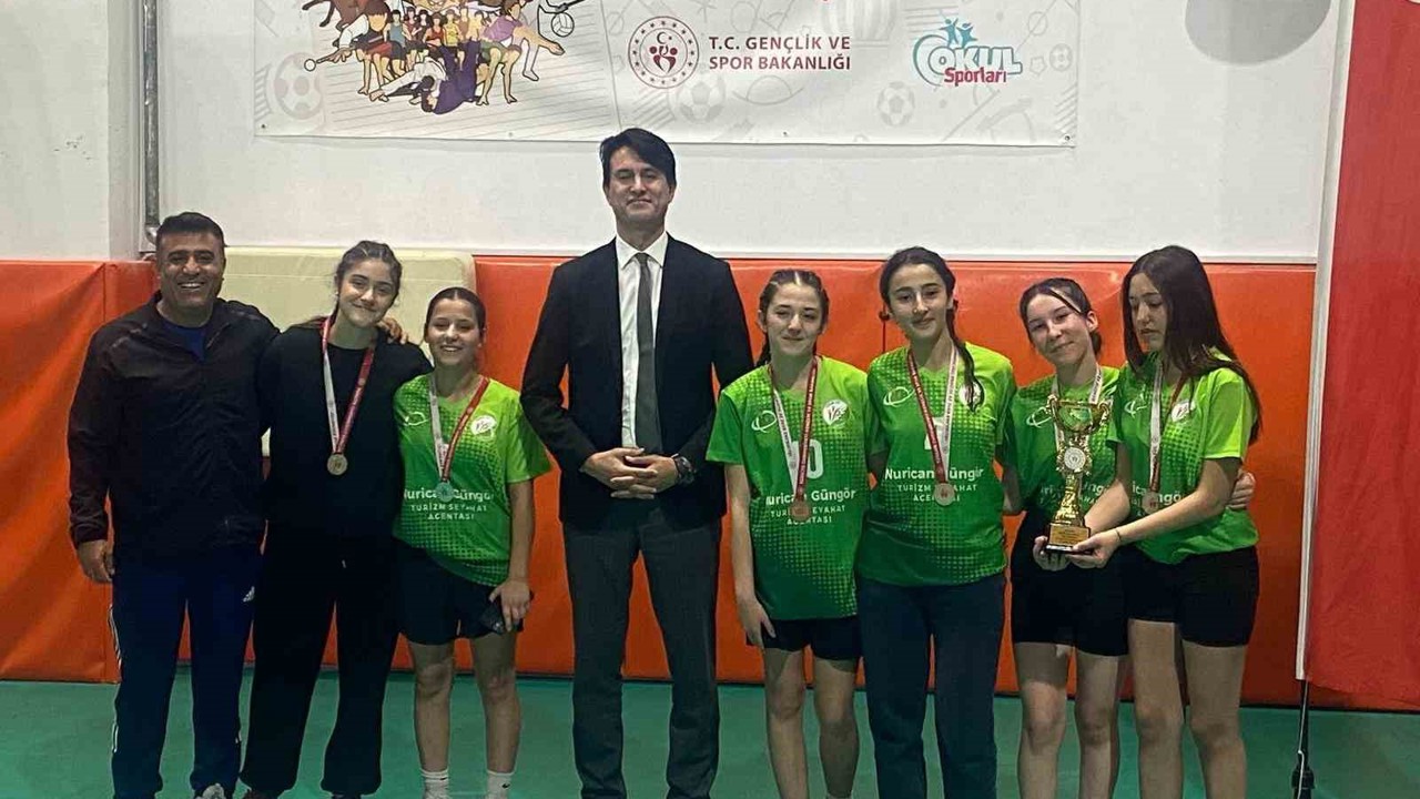 Köyceğizli öğrenciler Futsal’da İl ikincisi oldu
