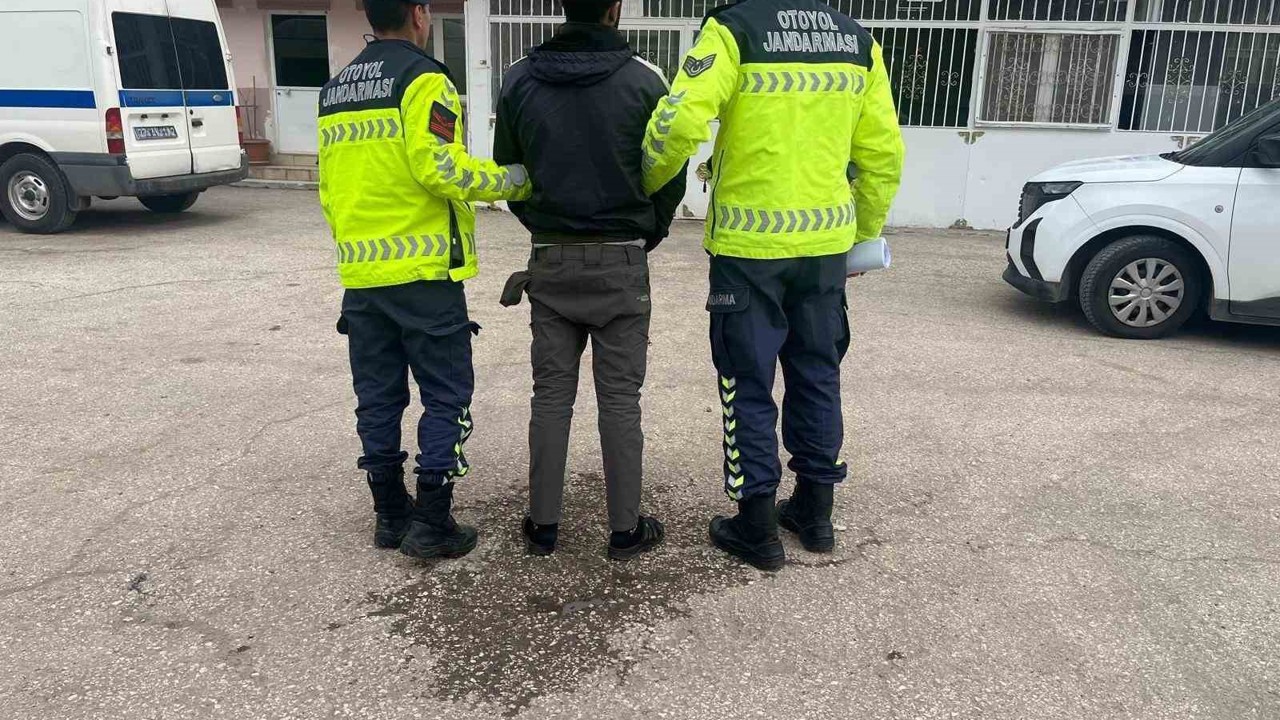 Gaziantep’te 11 düzensiz göçmen yakalandı: 3 organizatör yakalandı
