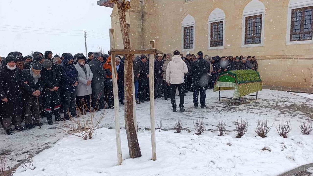 Hüseyin Mazlumoğlu son yolculuğuna uğurlandı
