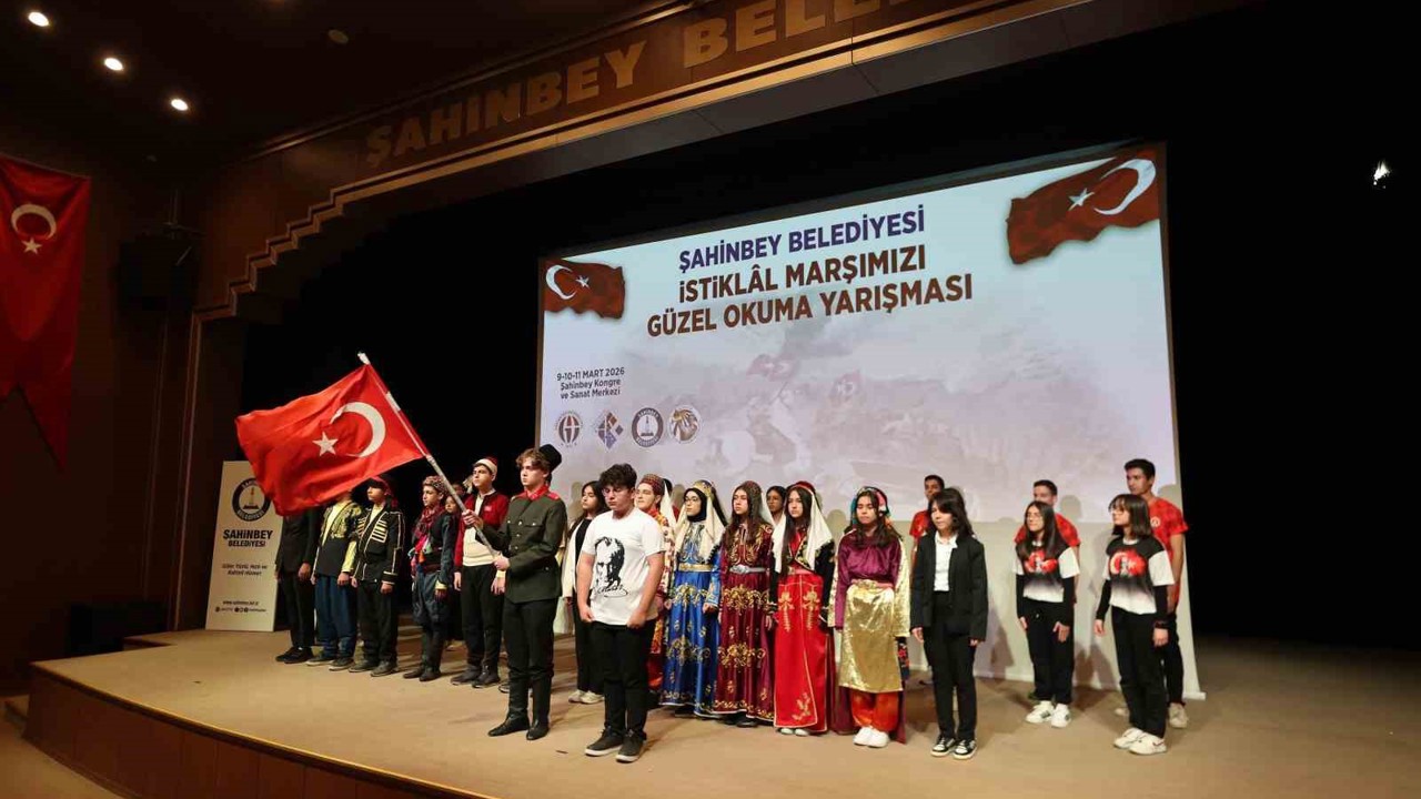 Şahinbeyli öğrenciler İstiklal Marşını en güzel okumak için yarıştı
