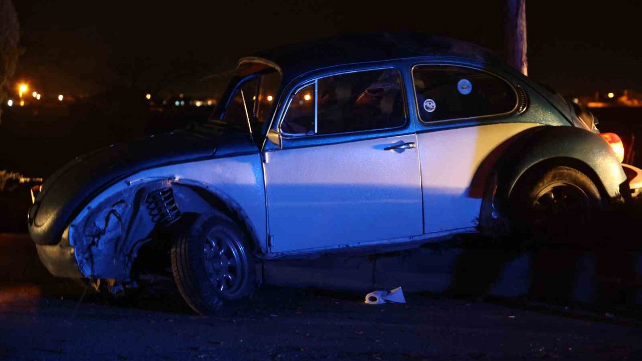 Konya’da kontrolden çıkan otomobil takla attı: 3 yaralı
