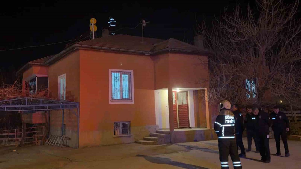 Aksaray’da müstakil evde baca yangını paniğe neden oldu
