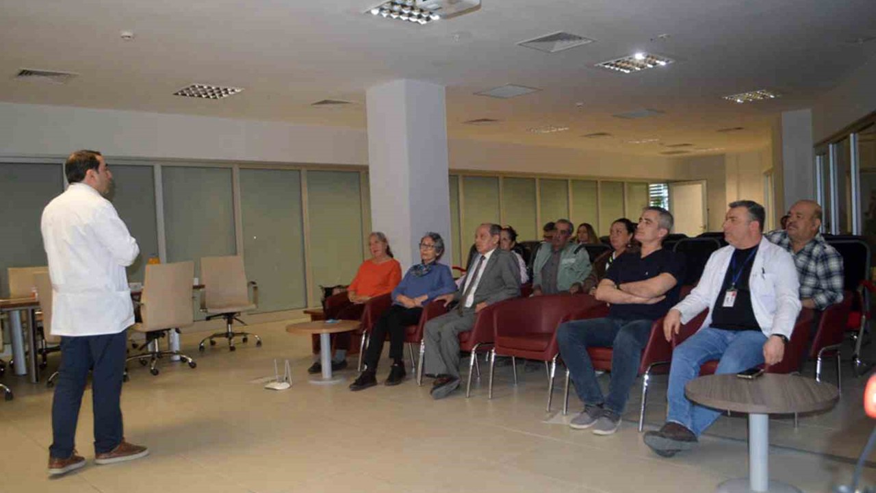 ‘Pulmoner Rehabilitasyon Haftası’nda hastalara bilgilendirme eğitimi

