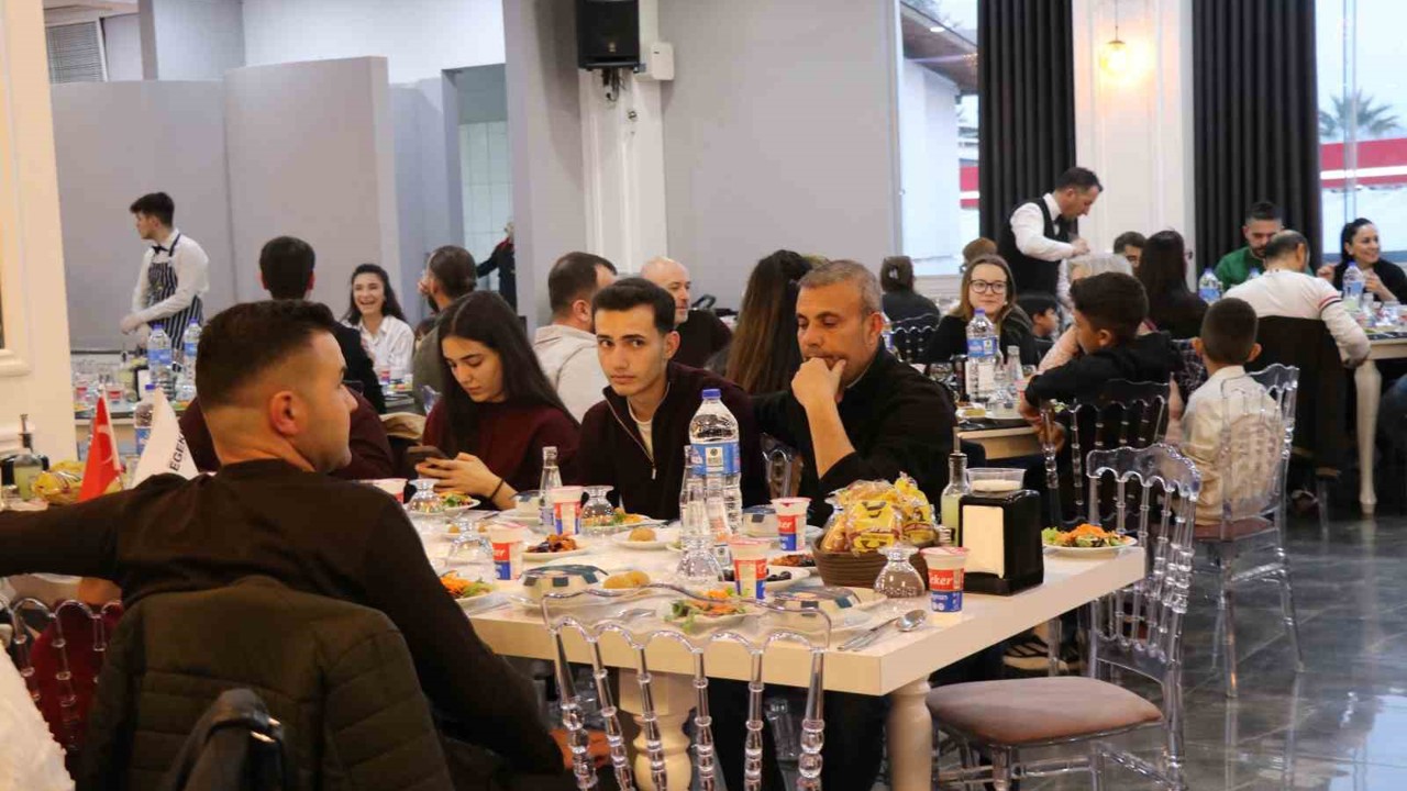 Egekent Hastanesi ailesi iftar sofrasında buluştu
