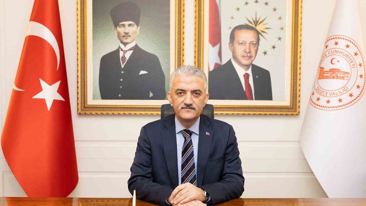 Vali Makas’tan Kadir Gecesi mesajı
