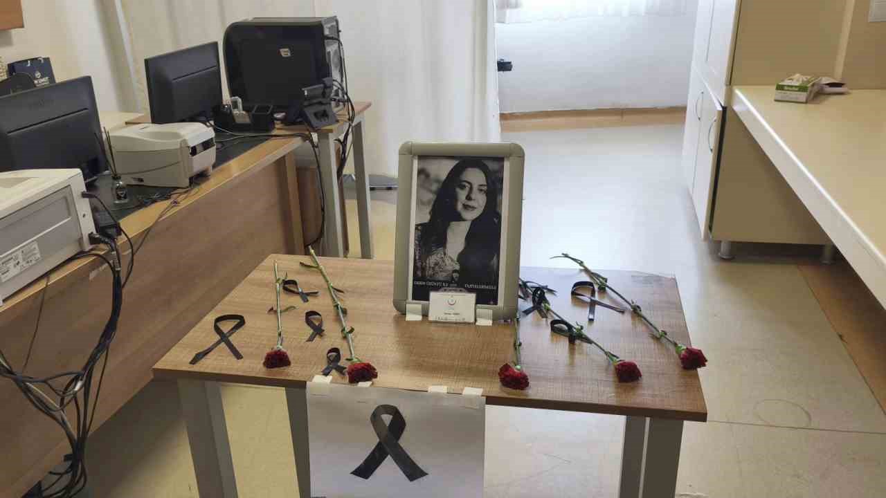 Kazada hayatını kaybeden sağlıkçı için anma etkinliği
