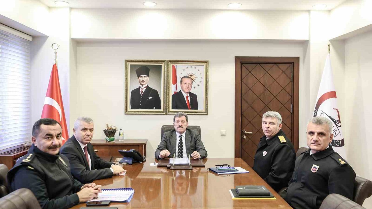 Samsun’da bayram trafiğine 8 bin 109 personelle sıkı denetim
