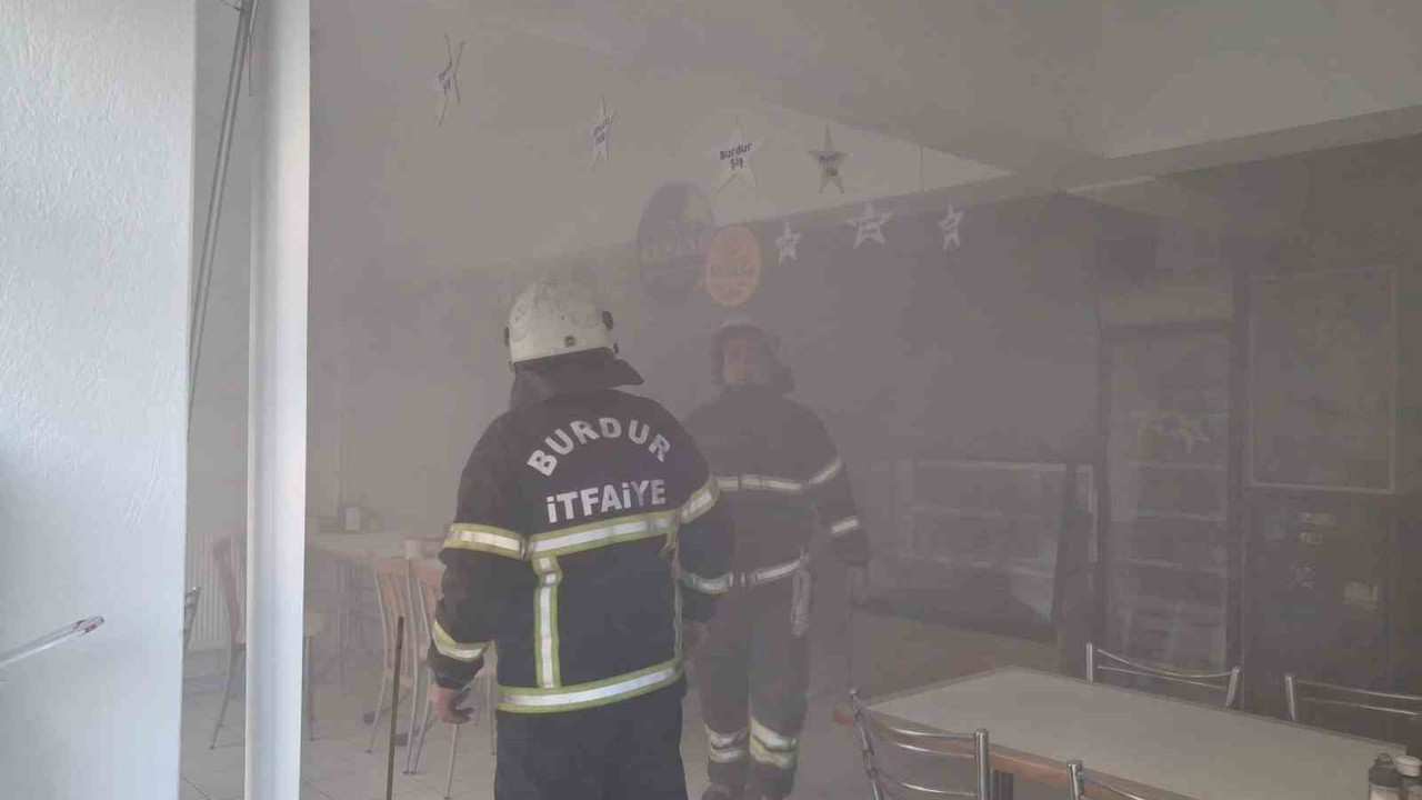 Burdur’da pide salonunda doğalgaz patlaması: 1 yaralı
