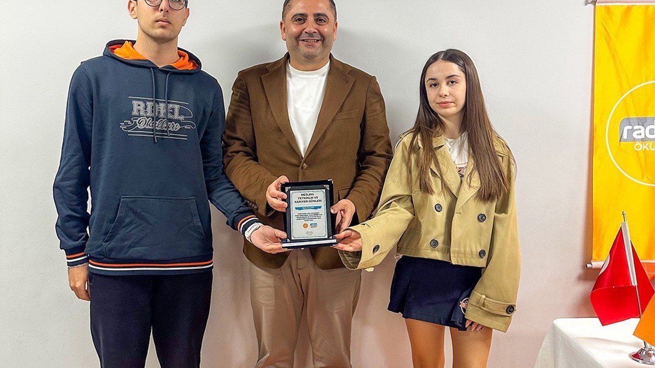 Radikal Okullarında kariyer günleri etkinliği düzenlendi
