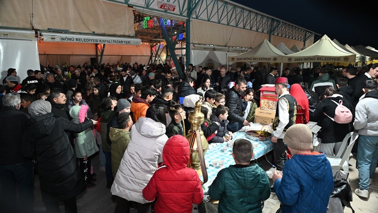 İnönü’de Kadir Gecesi’nde binlerce kişi iftar sofrasında buluştu
