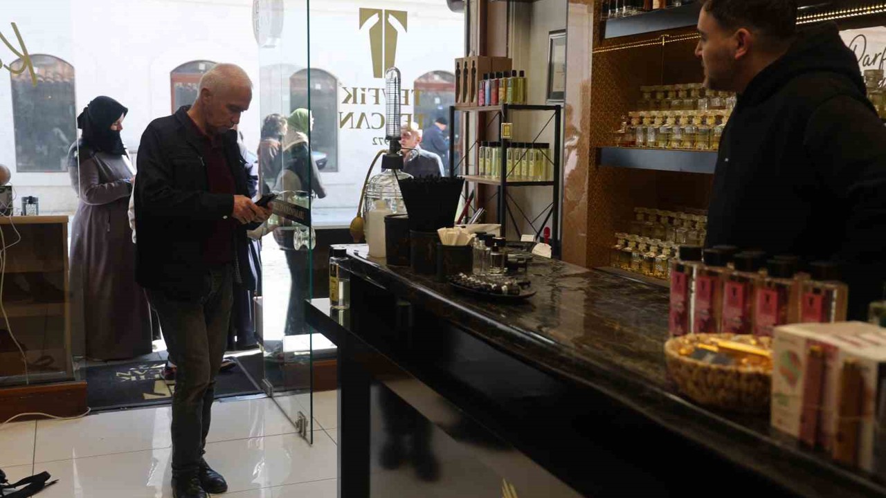 Konya’da kolonyacılarda bayram mesaisi
