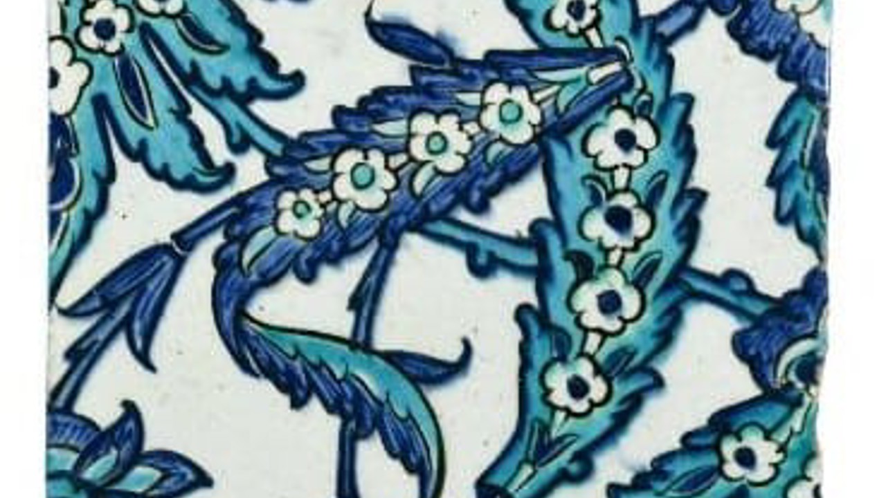 Bakan Ersoy: "16’ncı yüzyıla tarihlenmiş iki adet İznik çinisinin ülkemize iadesini sağlamış bulunuyoruz"
