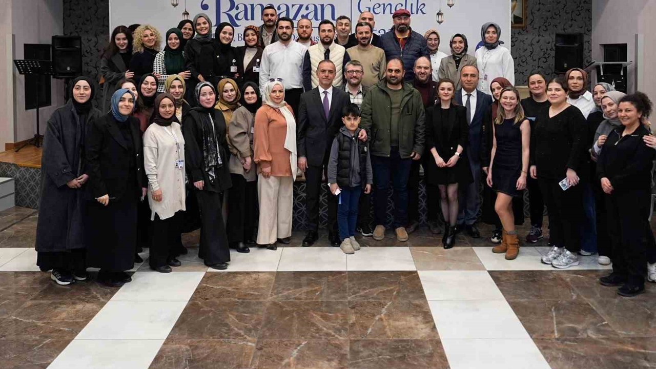 Ramazan’ın bereketi gençlerin enerjisiyle Sancaktepe’de paylaşıldı
