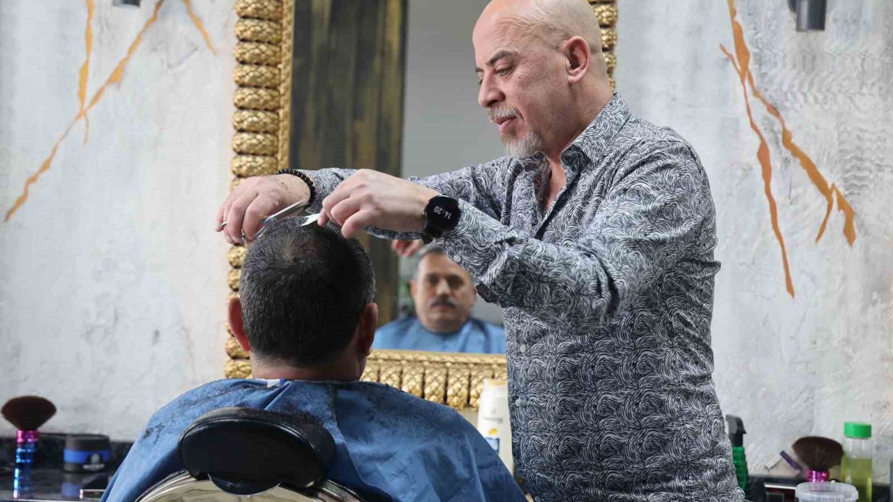 Konya’da berberlerde gün boyu bayram yoğunluğu
