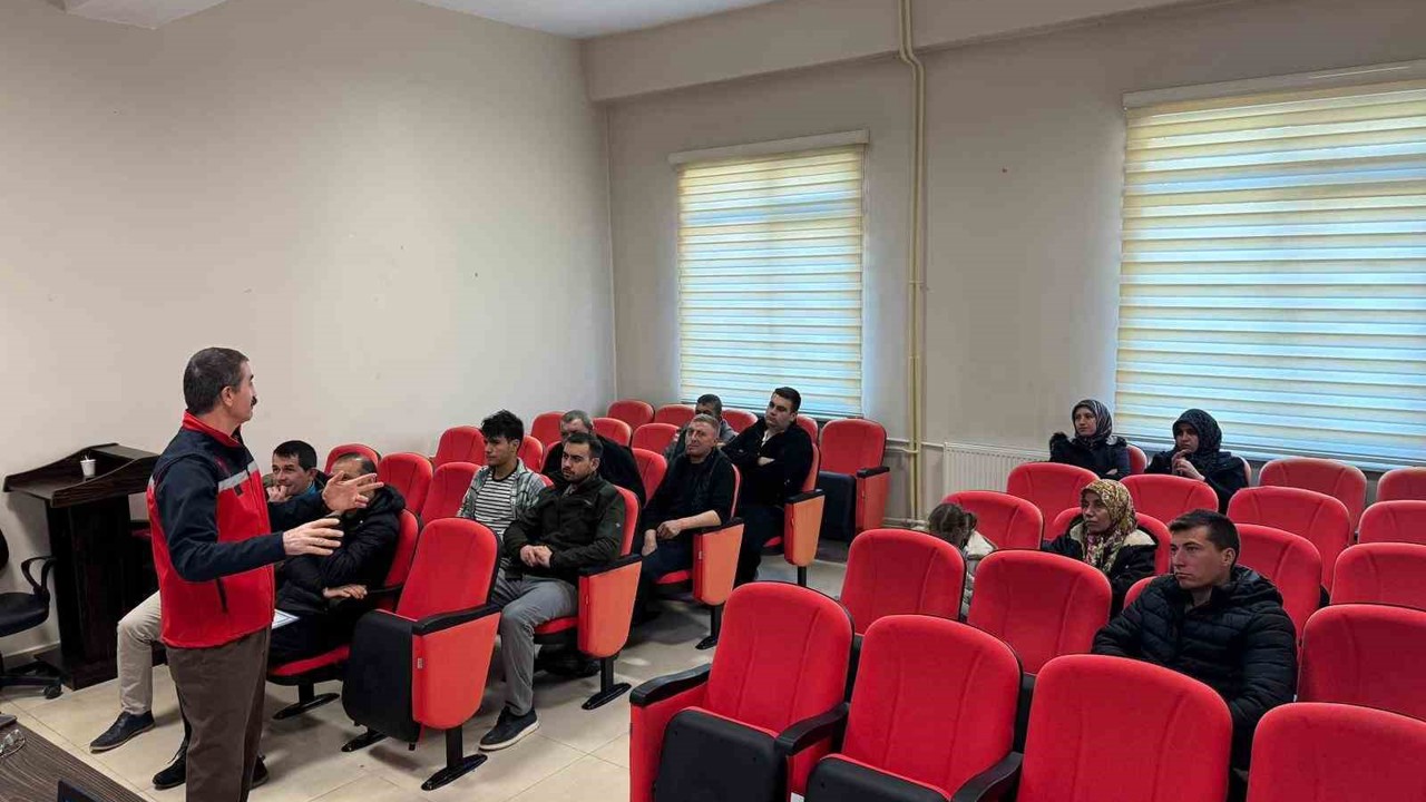 Dumlupınar’da Sürü Yönetimi Elemanı kursu açıldı
