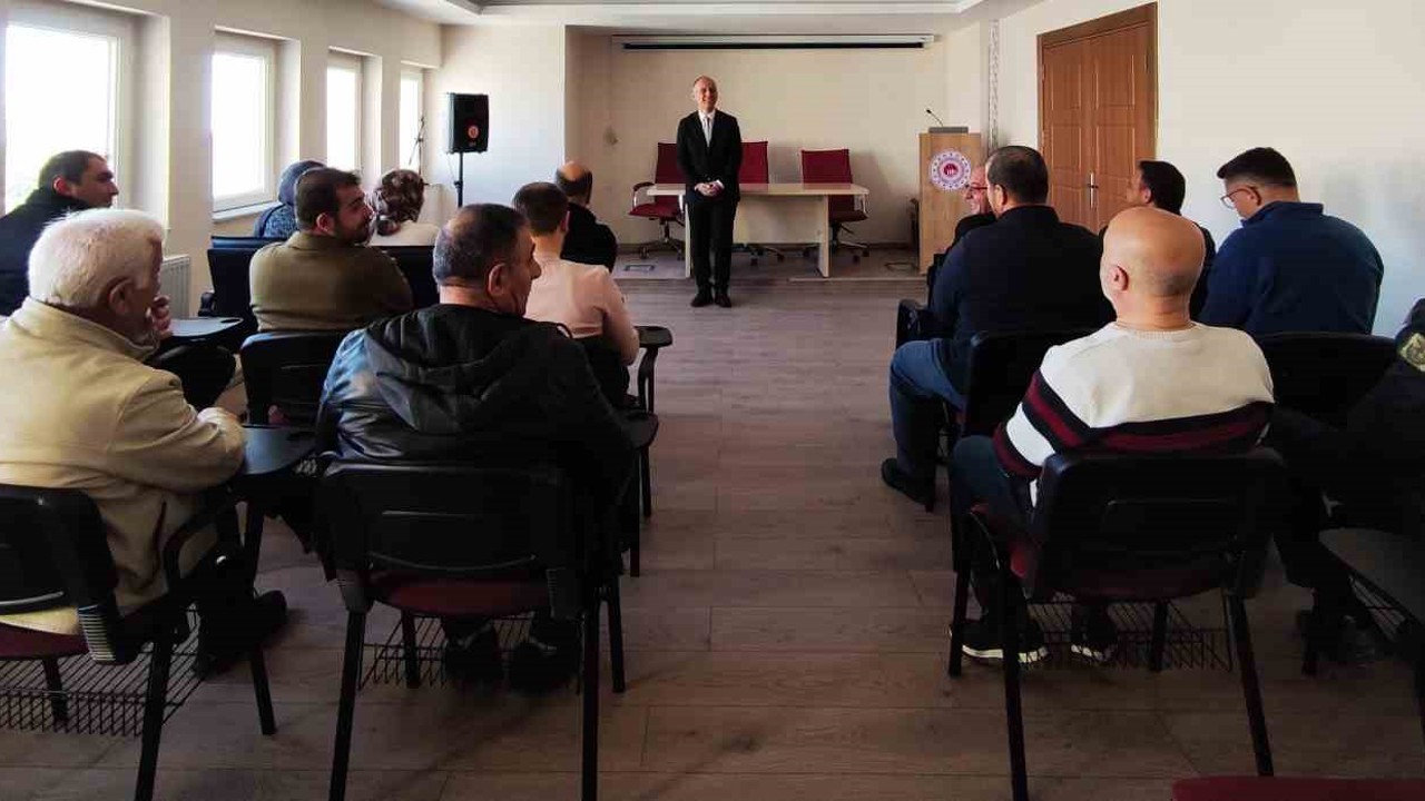 Bayburt’ta çevre ve şehircilik hizmetleri masaya yatırıldı
