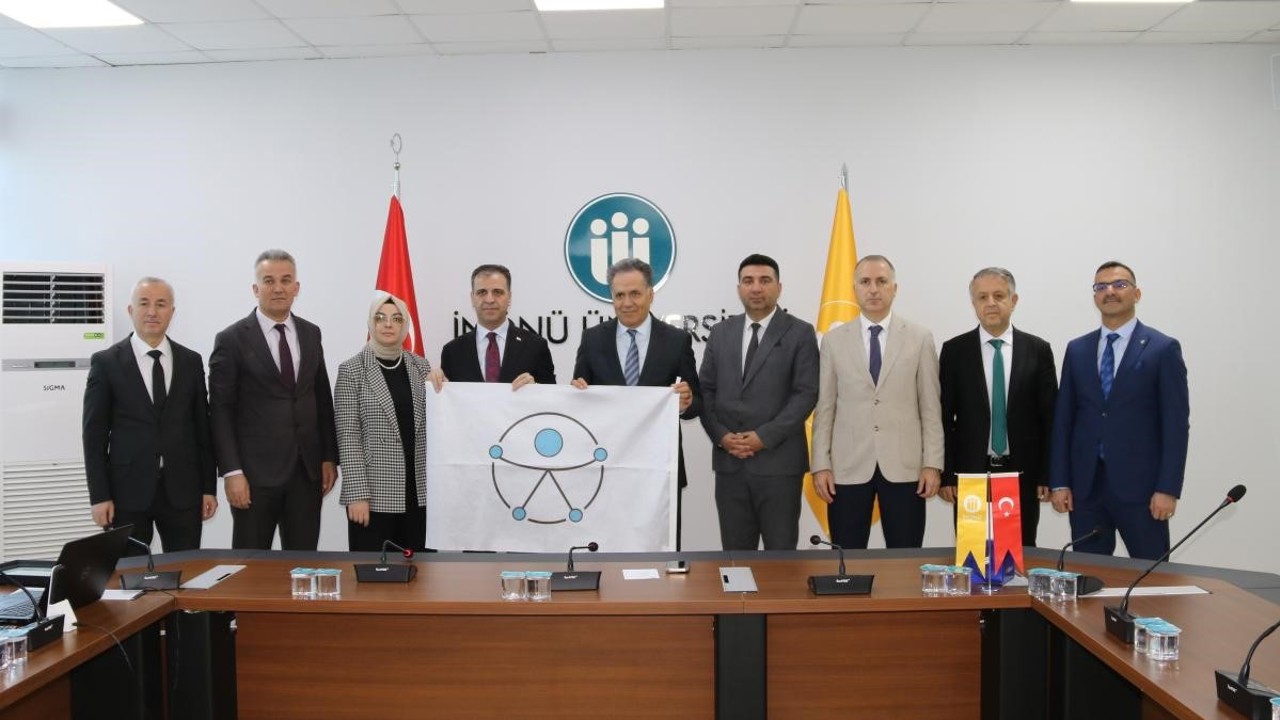 Malatya’da İnönü Üniversitesi Merkez Kütüphanesi’ne erişilebilirlik ödülü
