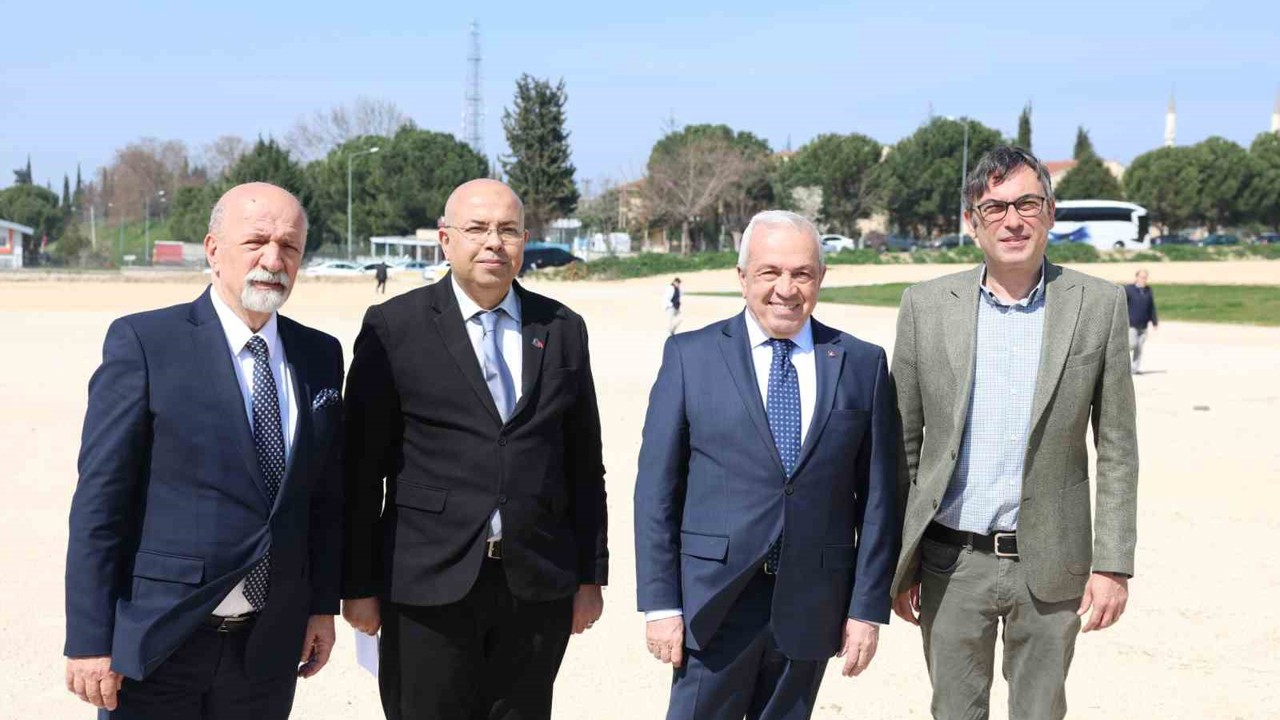 Başkan Özdemir: "Nilüfer’in kalbi ve geleceği satılık değildir"
