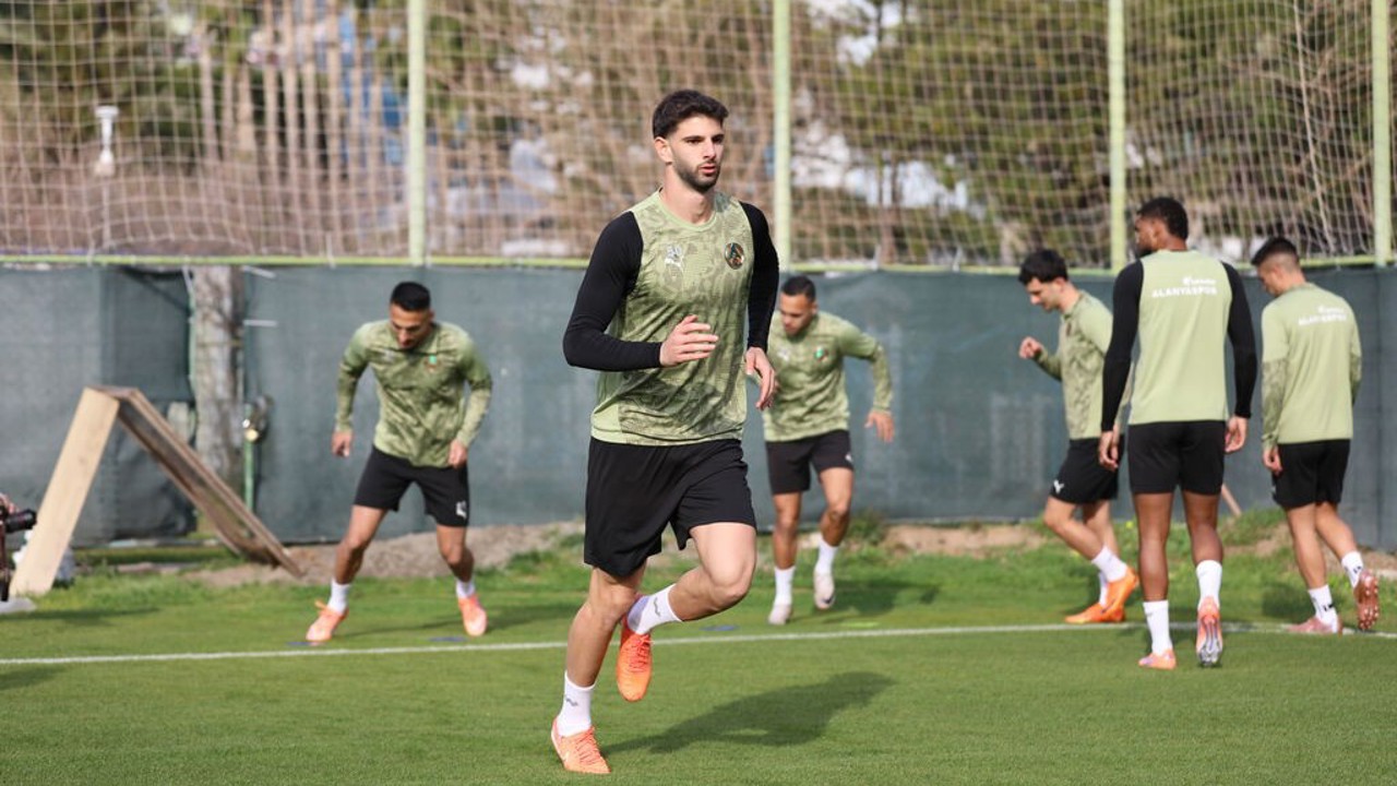 Alanyaspor, Kocaelispor maçı hazırlıklarını tamamladı
