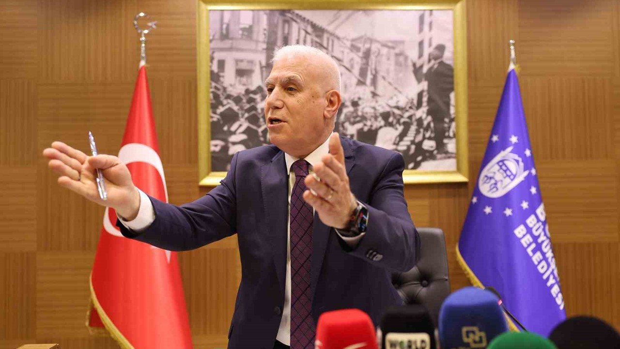 Bursa Büyükşehir Belediye Başkanı Bozbey: "20 senedir yapılmamış hizmetleri yapıyoruz"
