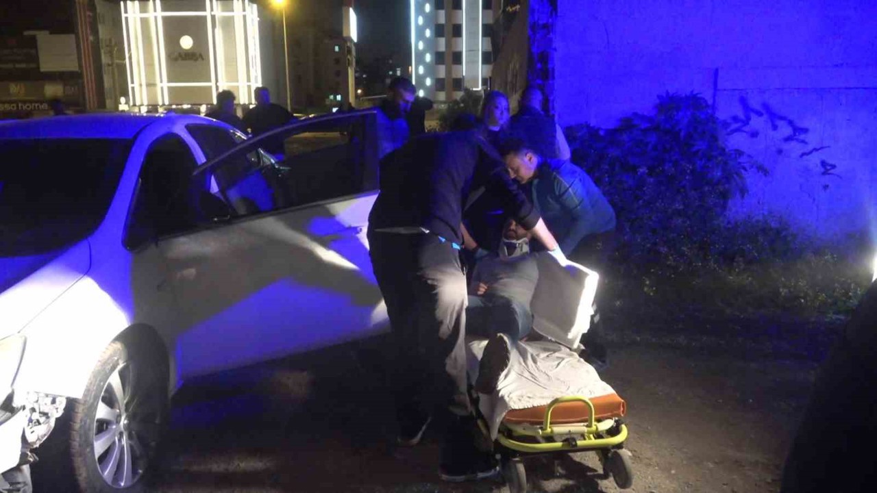 Seyir halindeyken kriz geçirip bayıldı, faciadan dönüldü: 2 yaralı
