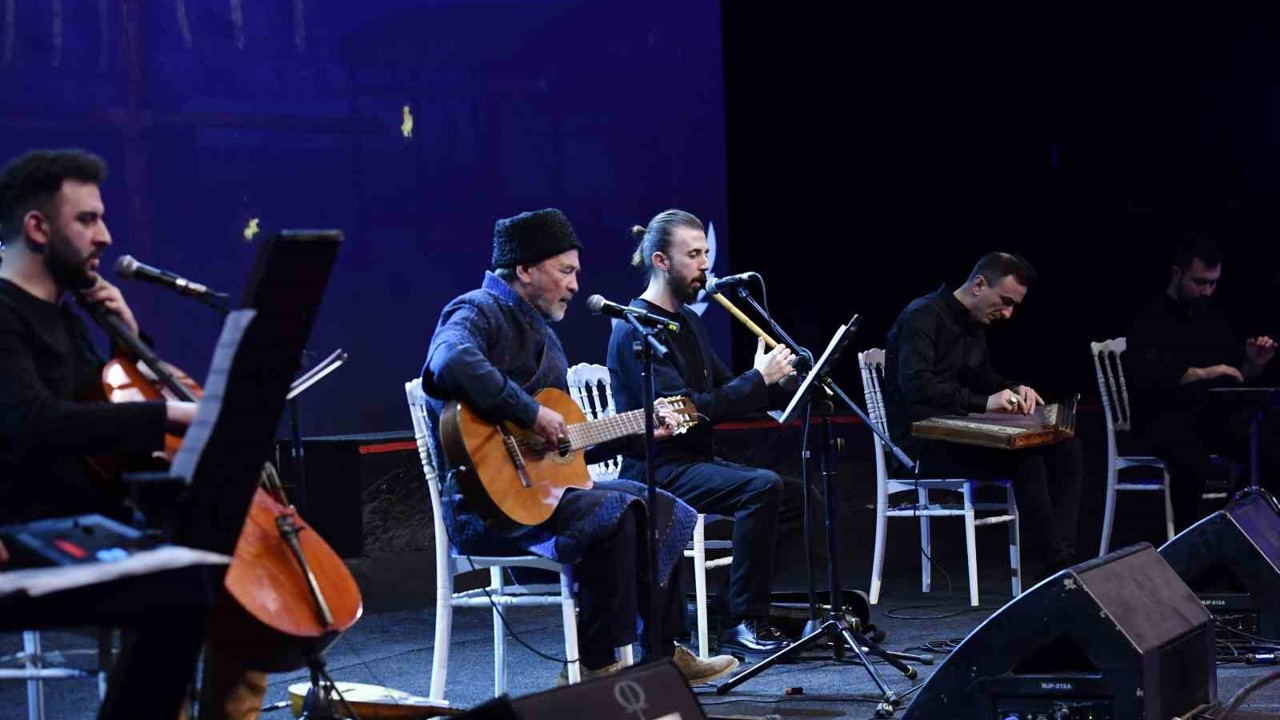 Emine Erdoğan, onursal başkanı olduğu dernek ve vakıfların temsilcileriyle bir araya geldi
