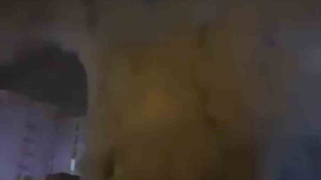 Mardin’de mobilya döşemecisinde çıkan yangın söndürüldü
