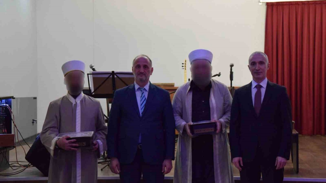 Suç işleyerek girdikleri cezaevinde hafız oldular
