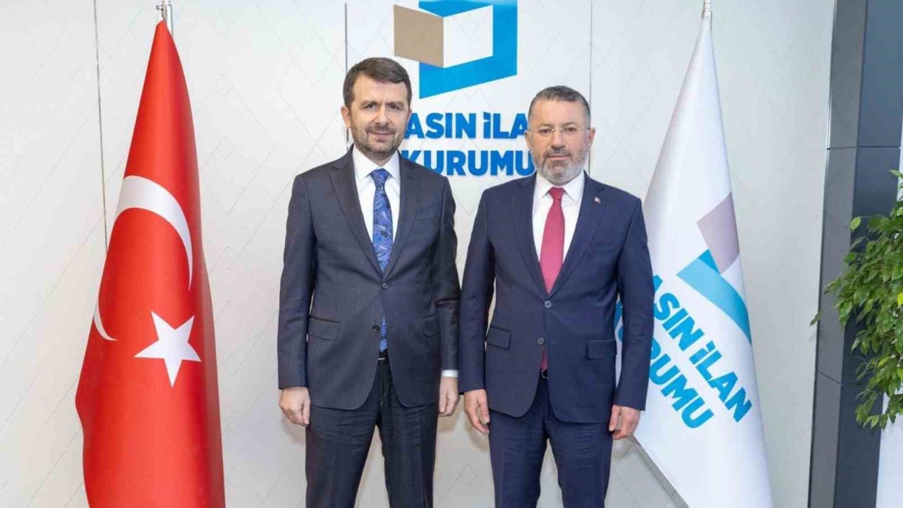 Rektör Kırışık, BİK Genel Müdürü Abdulkadir Çay ile bir araya geldi
