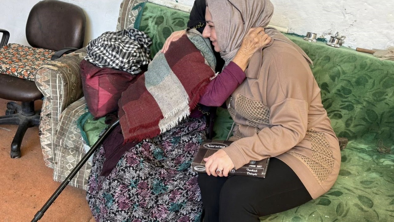 Demirözü’nde şehit ve gazi aileleri ile yaşlılar ziyaret edildi
