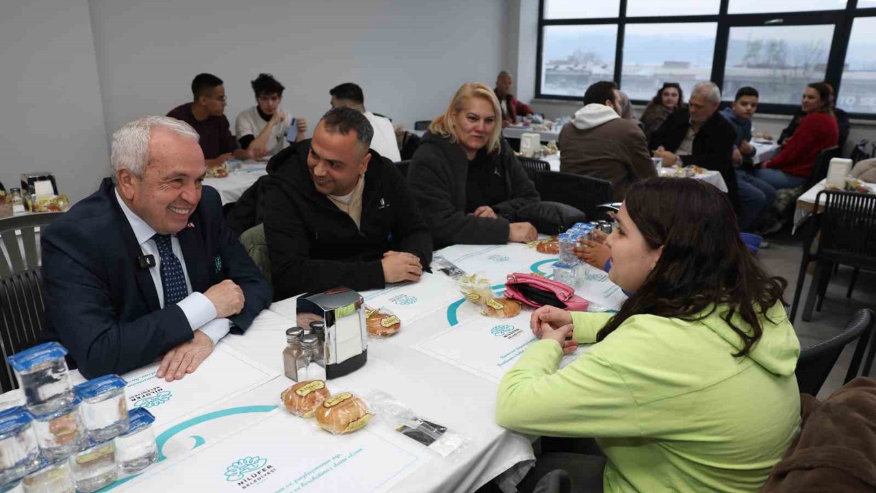 Başkan Şadi Özdemir, vatandaşlarla iftarda buluştu
