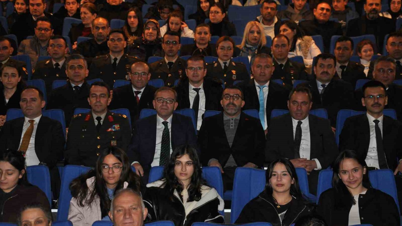 Kars’ta Çanakkale Zaferi’nin 111. yıldönümü kutlandı
