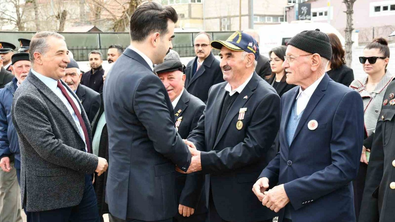 Tomarza ve Bünyan’da Şehitleri Anma Programı düzenlendi
