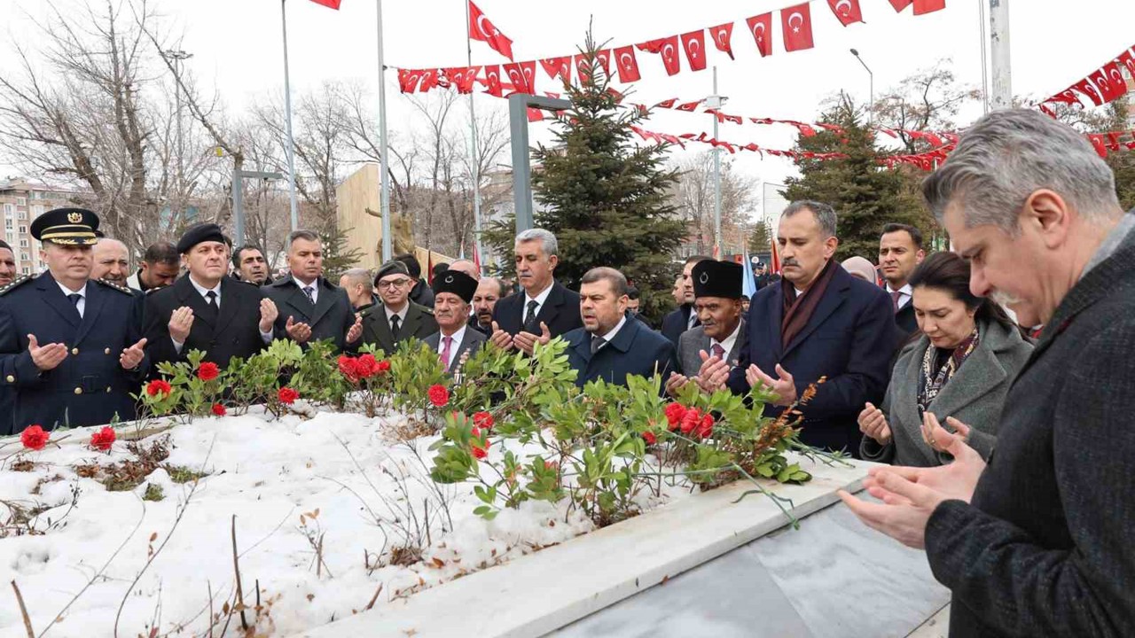 Ağrı’da Çanakkale Zaferi’nin 111. yılı törenlerle anıldı
