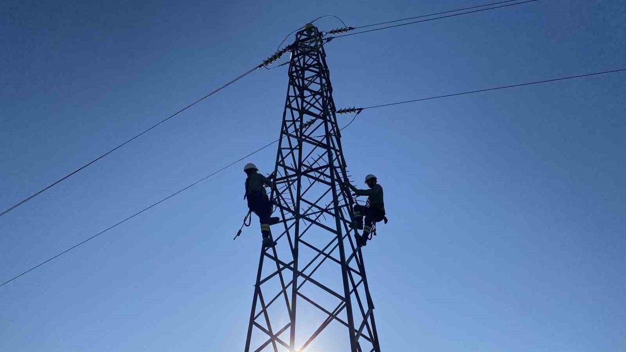 Bayramda 2,5 milyon aboneye kesintisiz enerji için önlemler alındı
